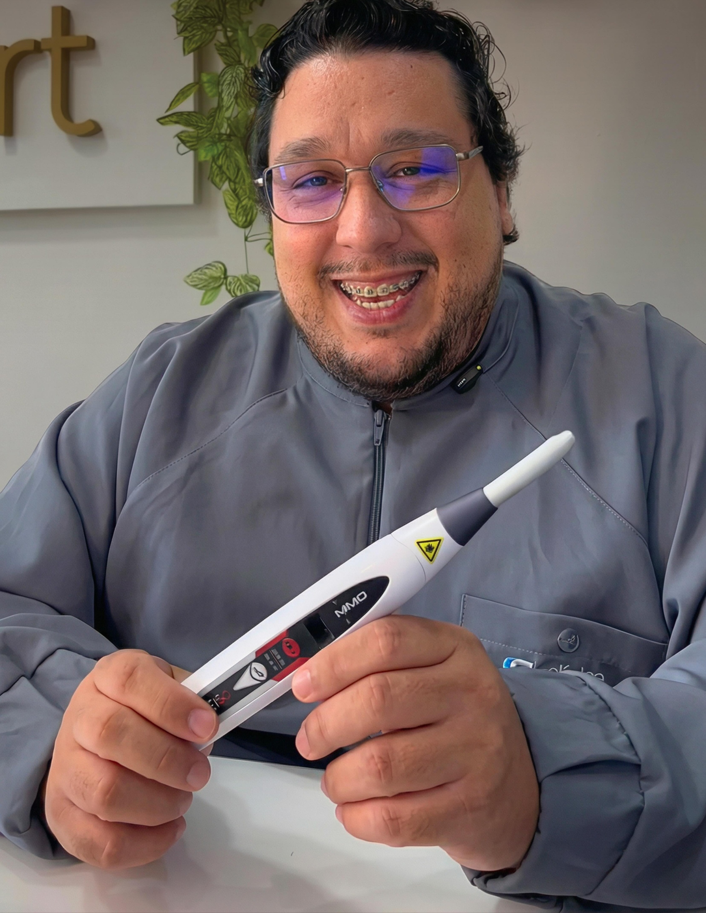 Dr. Thiago